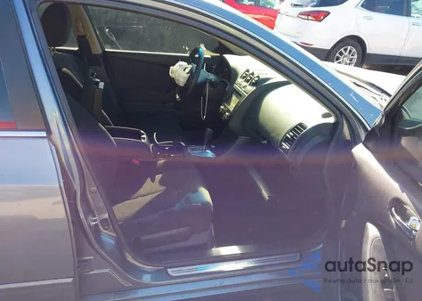 2011 Nissan Altima 2.5 S z USA, uszkodzony, nr VIN 1N4AL2AP4BN433660